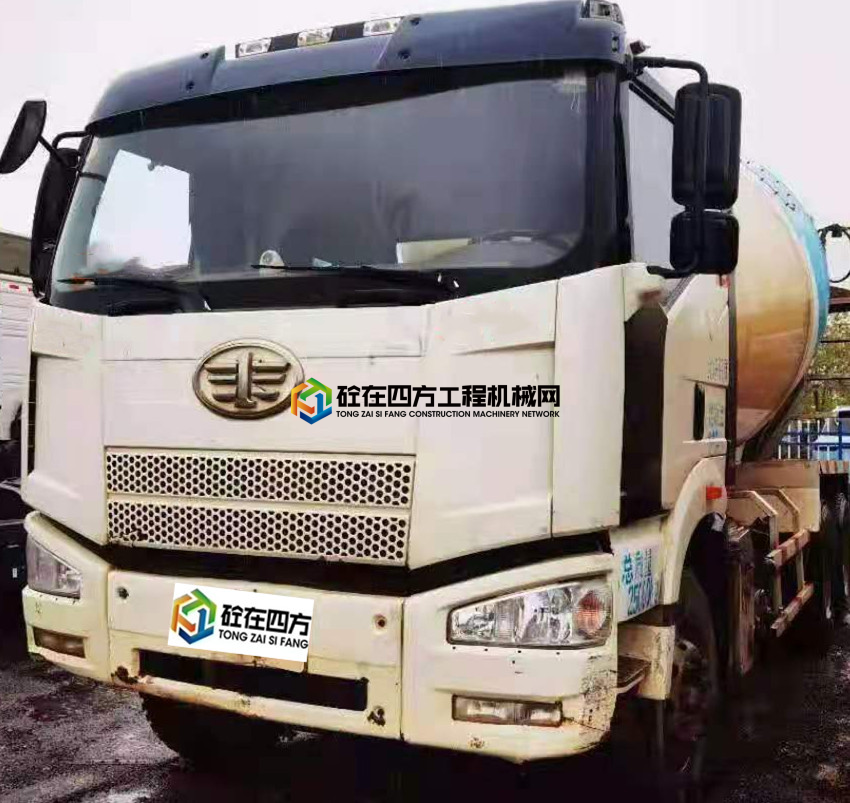 https://images.tongzsf.com/tong/truck_machine/20210410/160714b4c70bc8.jpg