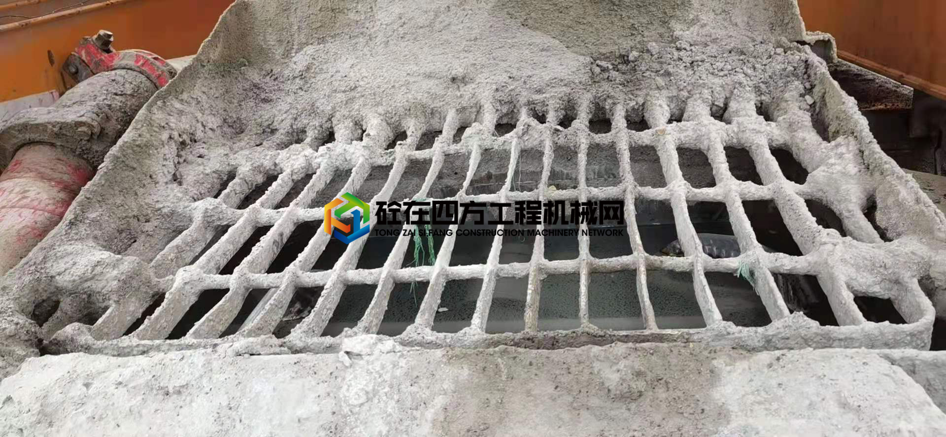 https://images.tongzsf.com/tong/truck_machine/20210410/160715bbd112d0.jpg