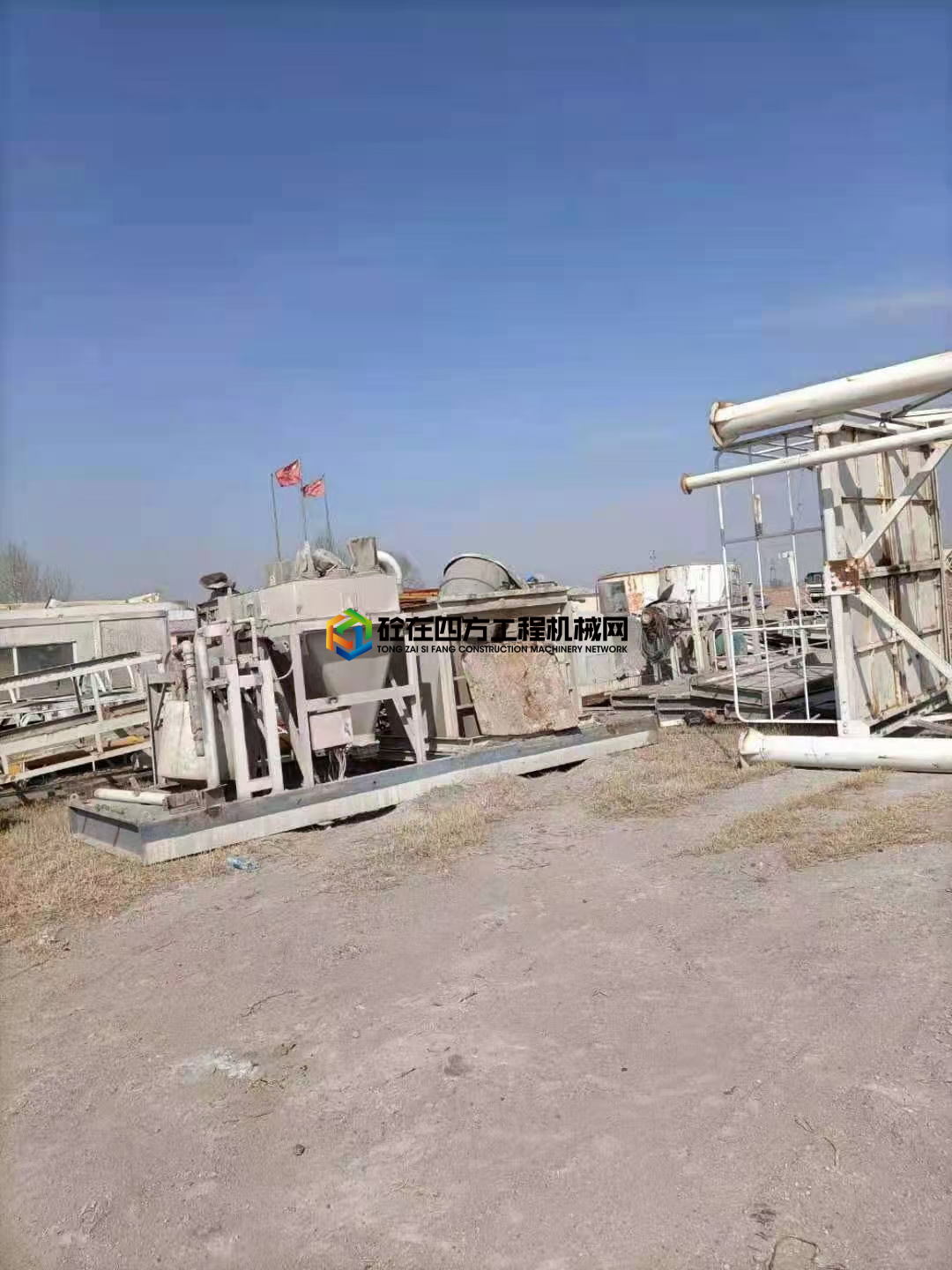 https://images.tongzsf.com/tong/truck_machine/20210412/16073fe0c708fb.jpg