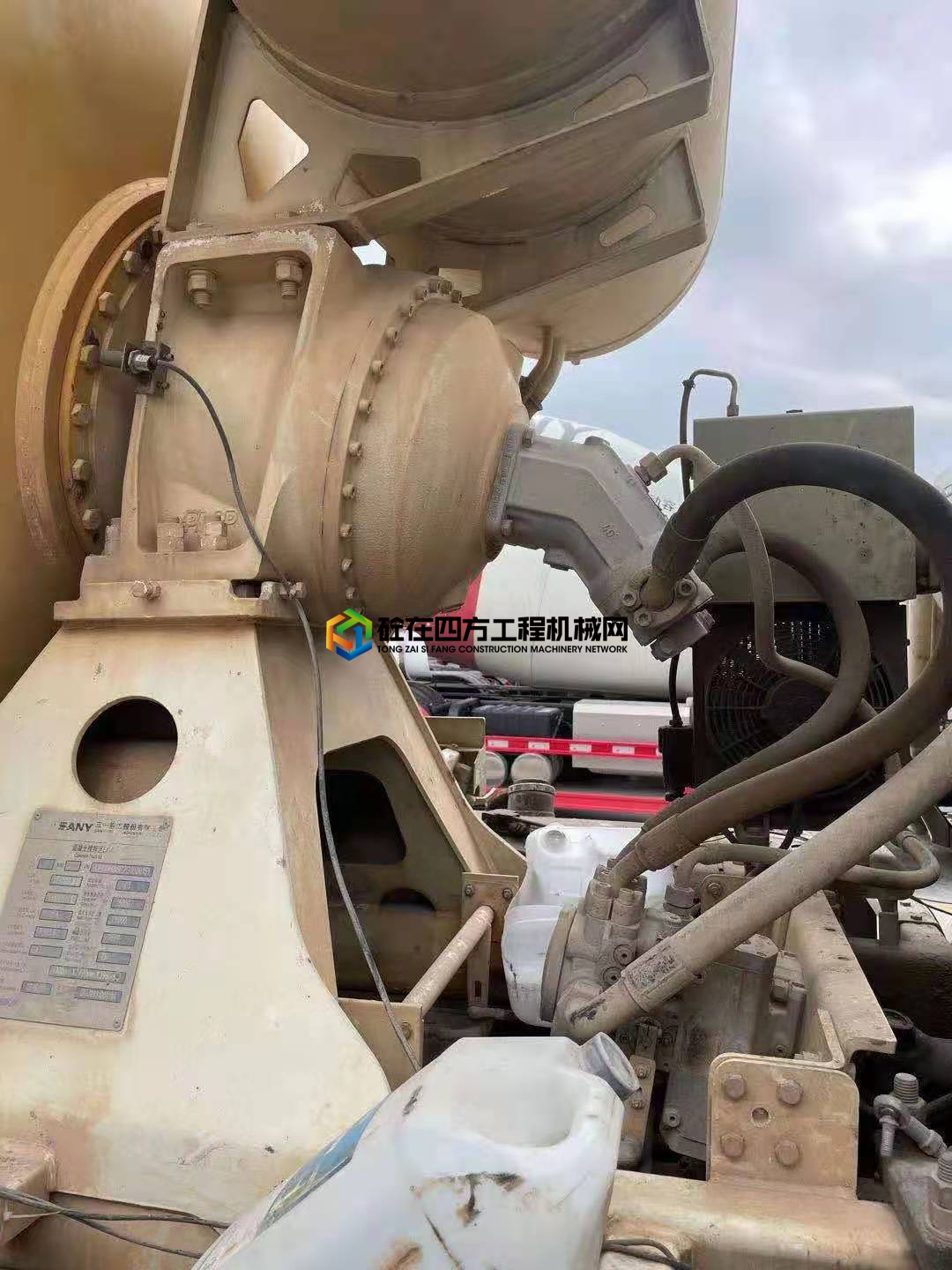 https://images.tongzsf.com/tong/truck_machine/20210412/16074026bafdbd.jpg