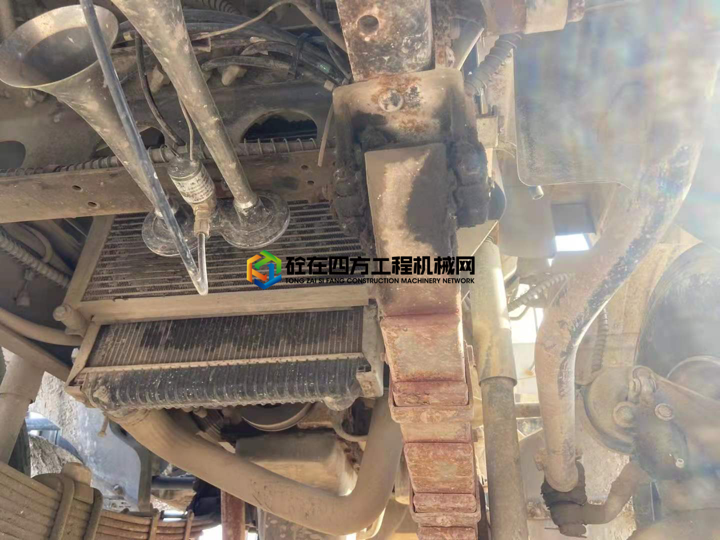 https://images.tongzsf.com/tong/truck_machine/20210413/16075555f97285.jpg