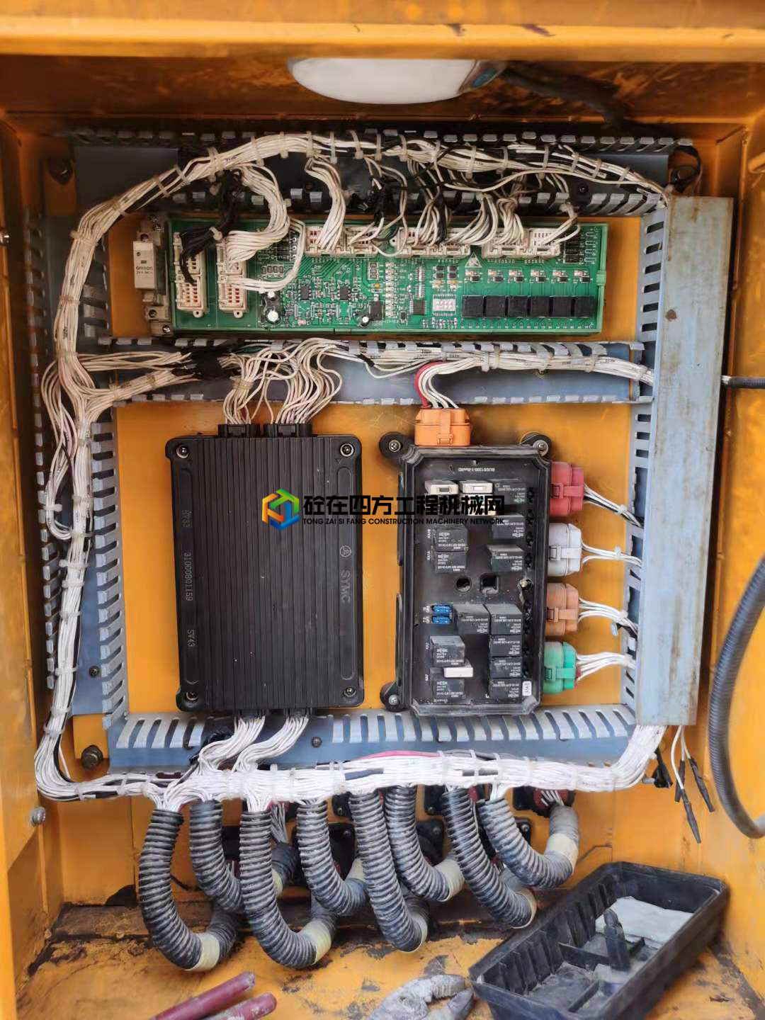 https://images.tongzsf.com/tong/truck_machine/20210413/160756846a978b.jpg