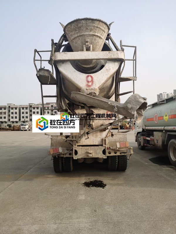 https://images.tongzsf.com/tong/truck_machine/20210414/160764c0fa0cdd.jpg