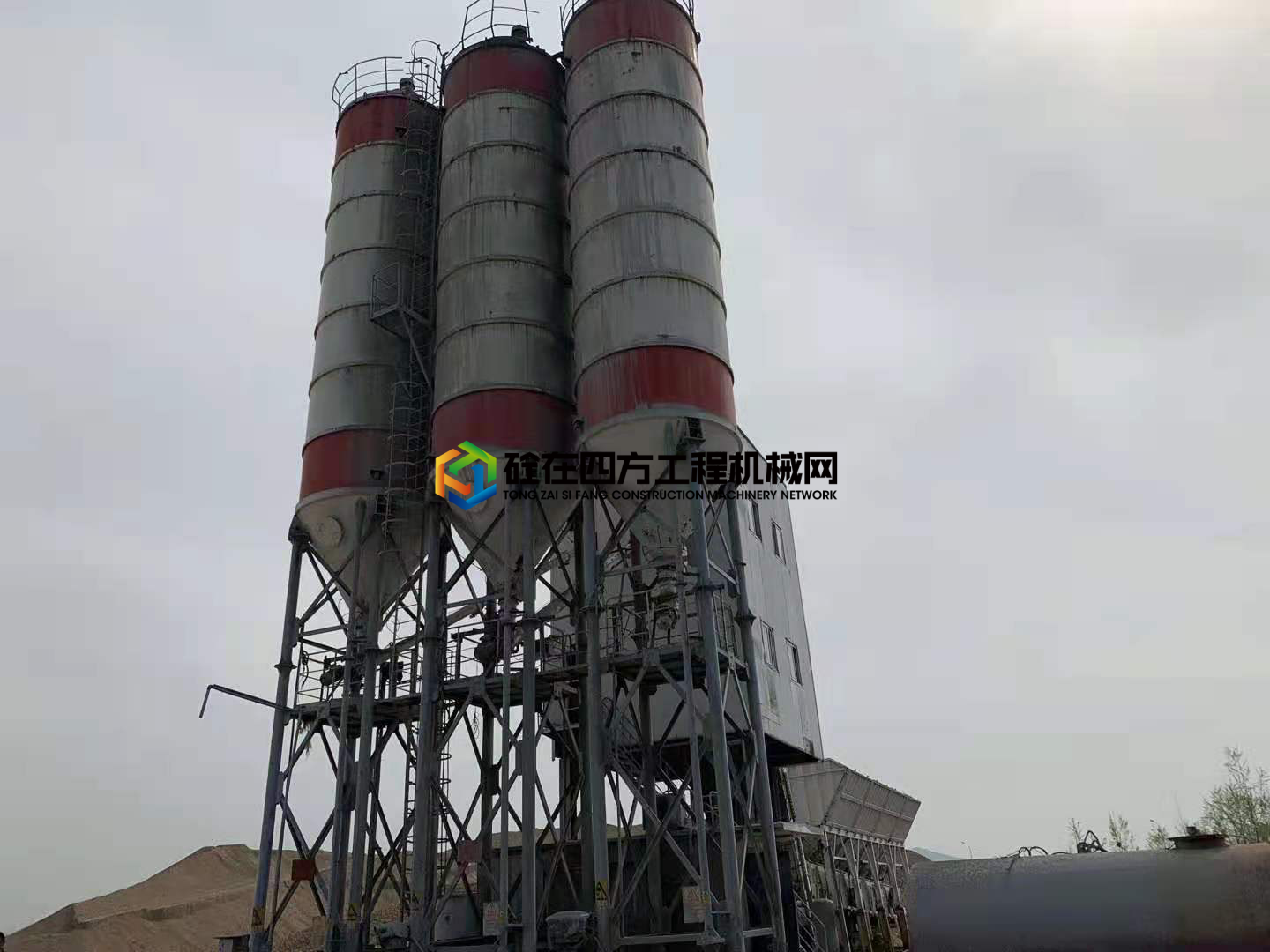 https://images.tongzsf.com/tong/truck_machine/20210415/1607790d32ea67.jpg