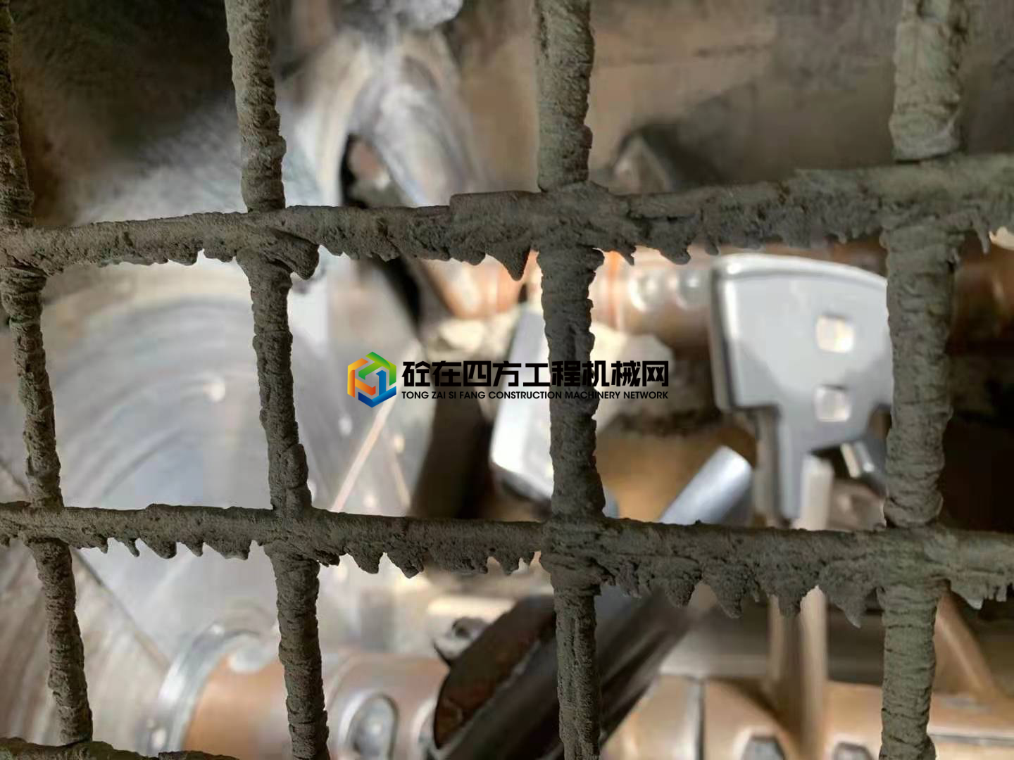 https://images.tongzsf.com/tong/truck_machine/20210415/1607790e78efdc.jpg