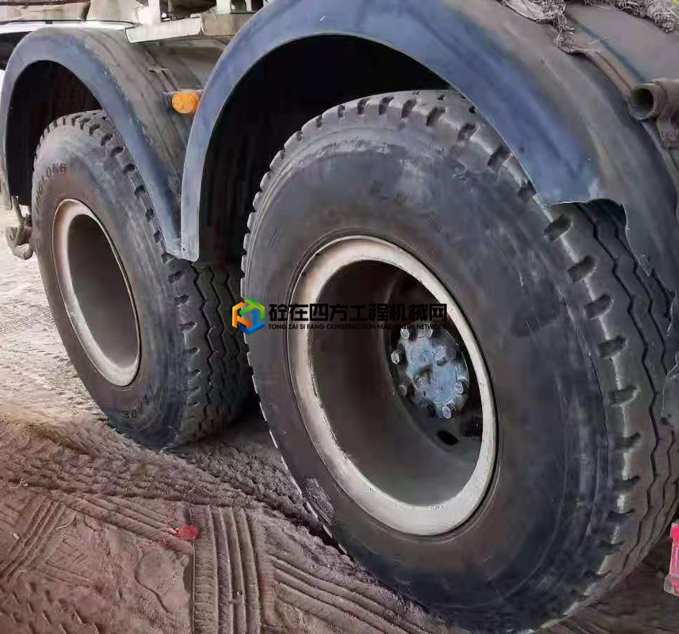 https://images.tongzsf.com/tong/truck_machine/20210415/16077e2ba4dd52.jpg