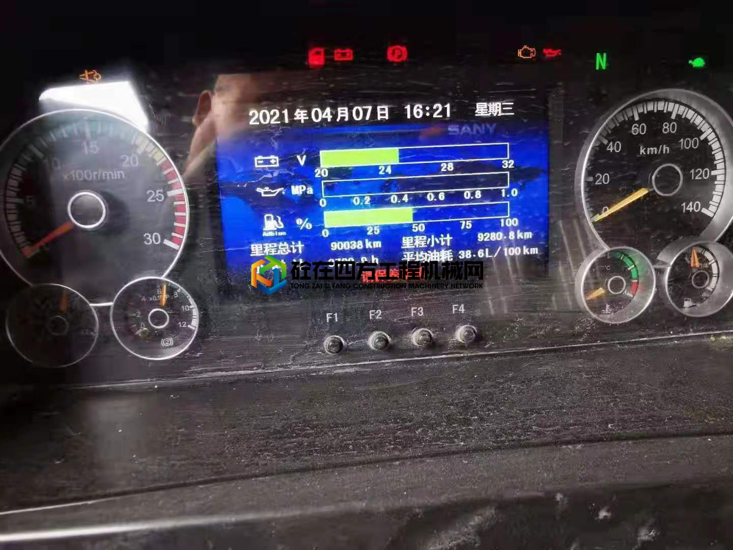 https://images.tongzsf.com/tong/truck_machine/20210415/16077e2bb00fc5.jpg