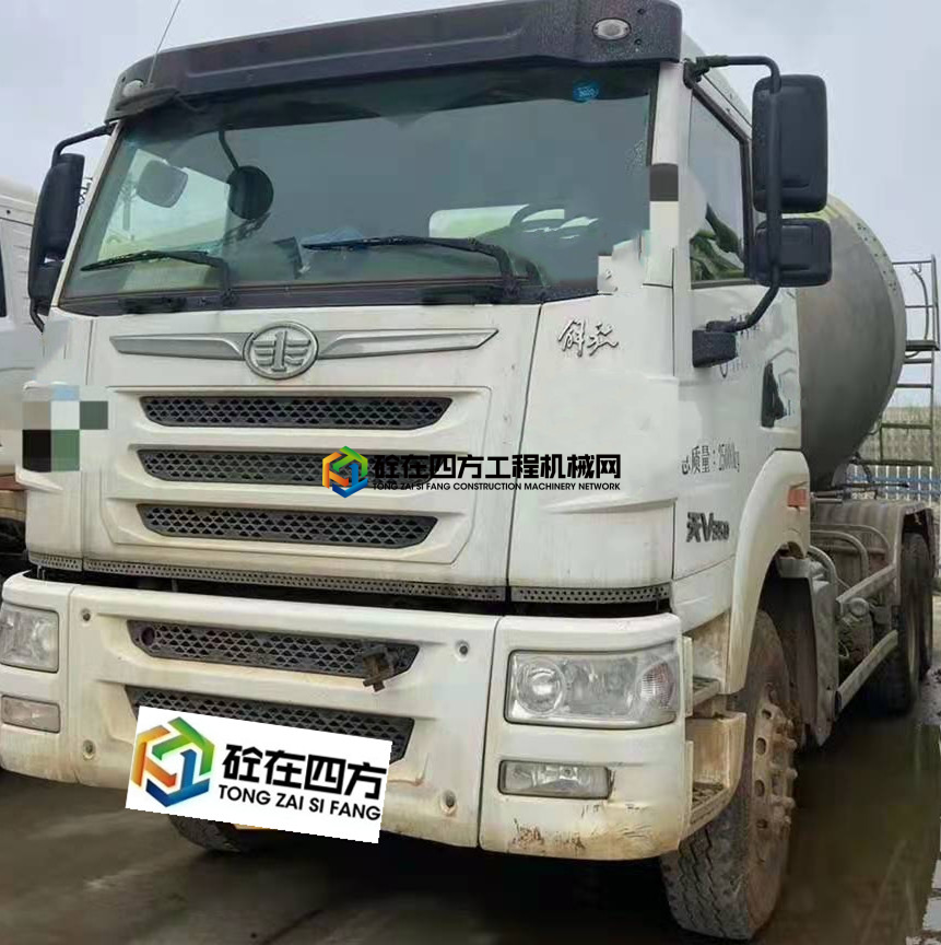 https://images.tongzsf.com/tong/truck_machine/20210416/16078f43c50fc6.jpg