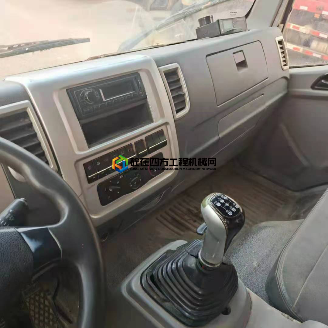 https://images.tongzsf.com/tong/truck_machine/20210416/16078f81515c43.jpg