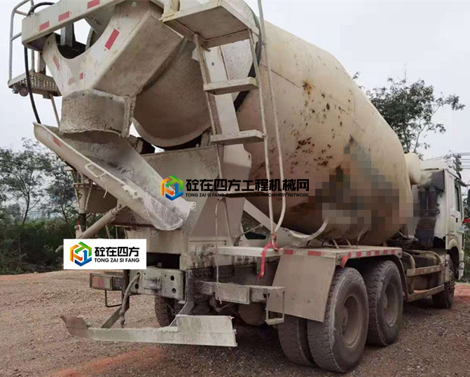 https://images.tongzsf.com/tong/truck_machine/20210416/16079477d8cd22.jpg