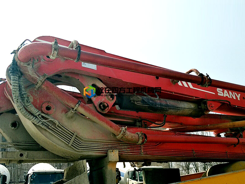 https://images.tongzsf.com/tong/truck_machine/20210416/1607957e69b00a.jpg