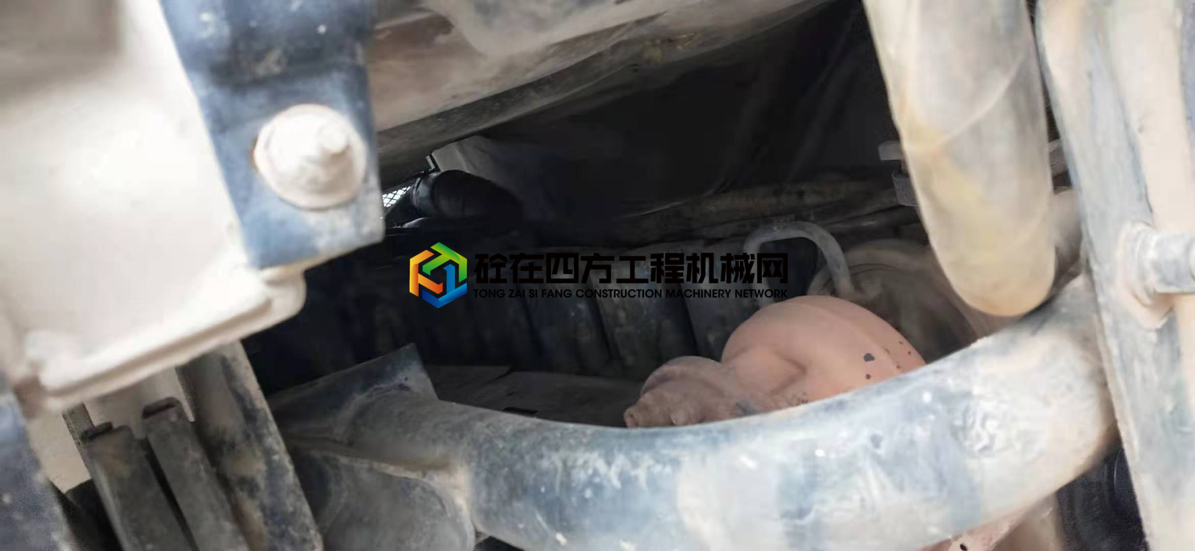 https://images.tongzsf.com/tong/truck_machine/20210417/1607a4c85e5be5.jpg