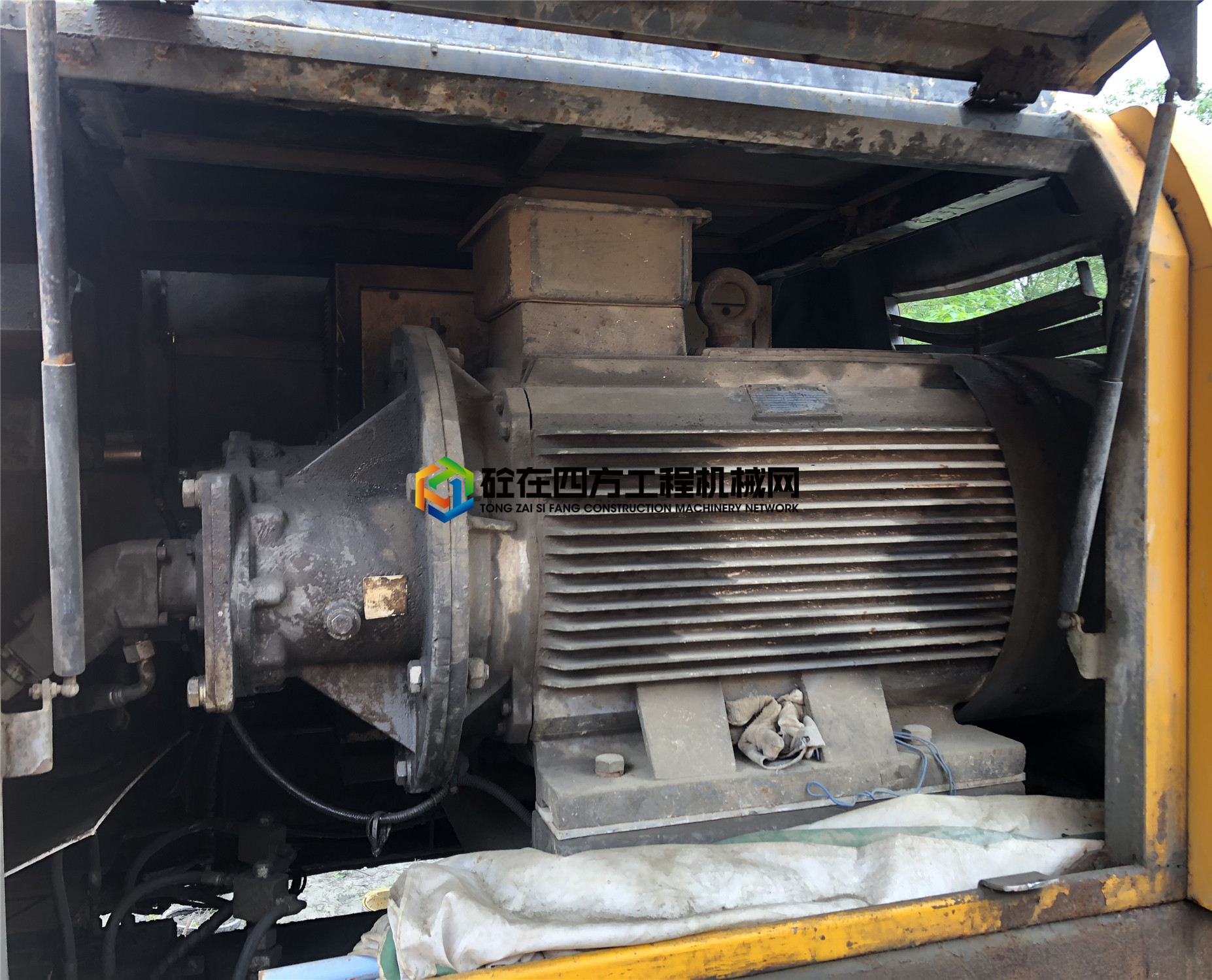 https://images.tongzsf.com/tong/truck_machine/20210419/1607d456d57b34.jpg