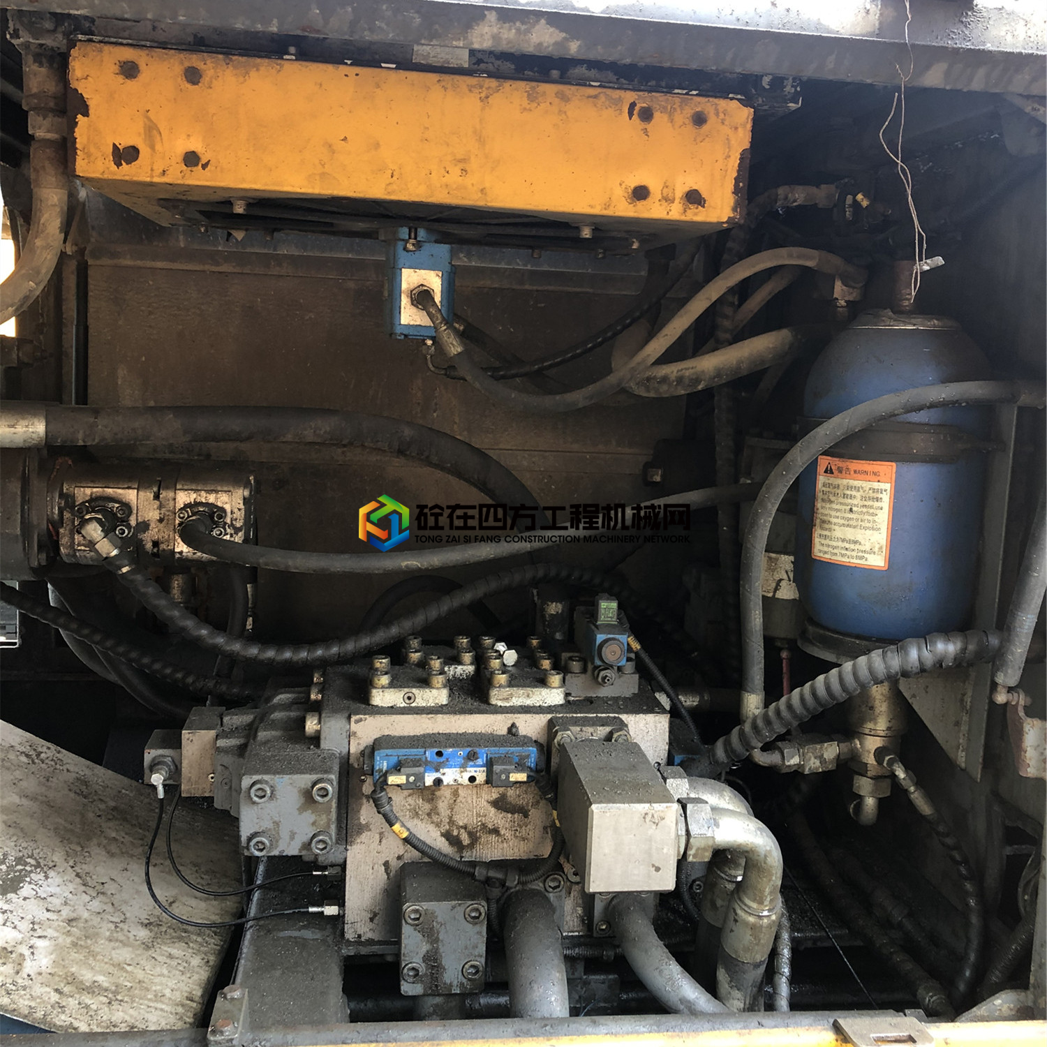 https://images.tongzsf.com/tong/truck_machine/20210419/1607d4619bfdaa.jpg