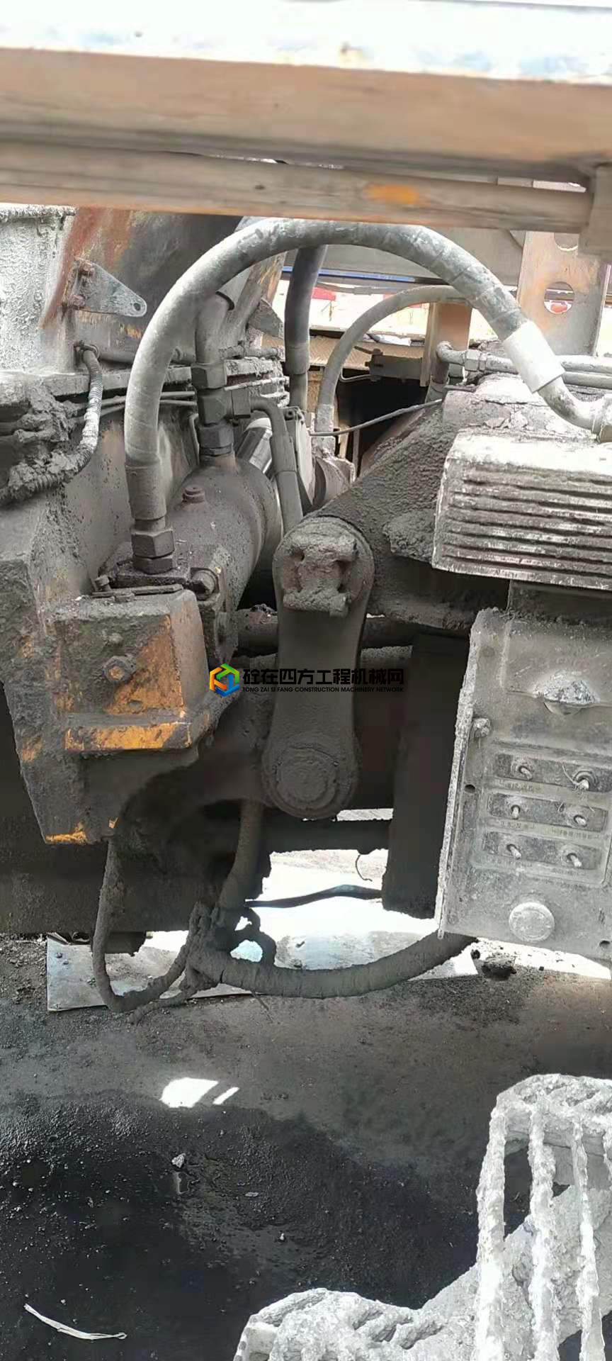 https://images.tongzsf.com/tong/truck_machine/20210419/1607d53550ffab.jpg