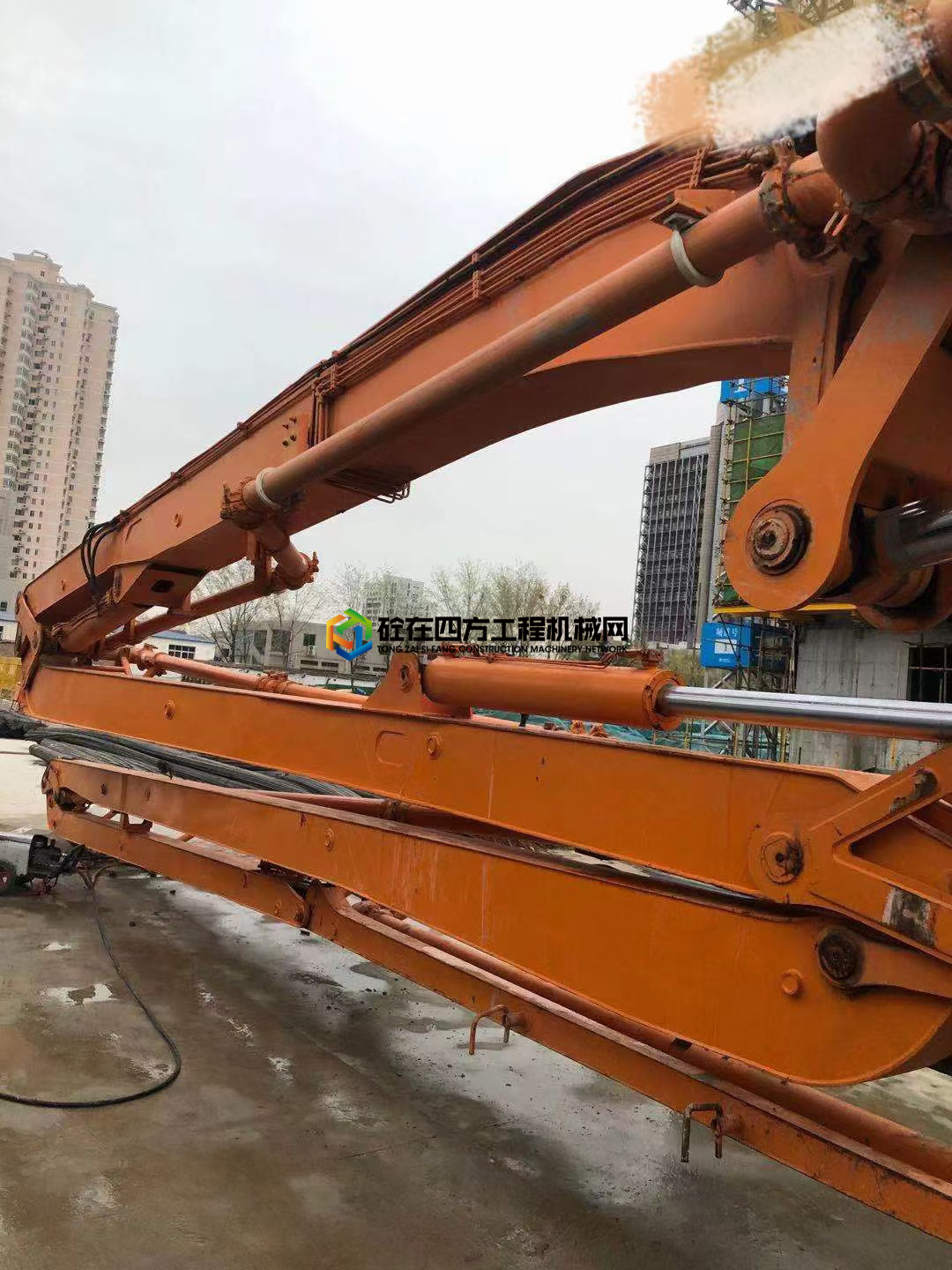 https://images.tongzsf.com/tong/truck_machine/20210419/1607d7bc5a8ef8.jpg