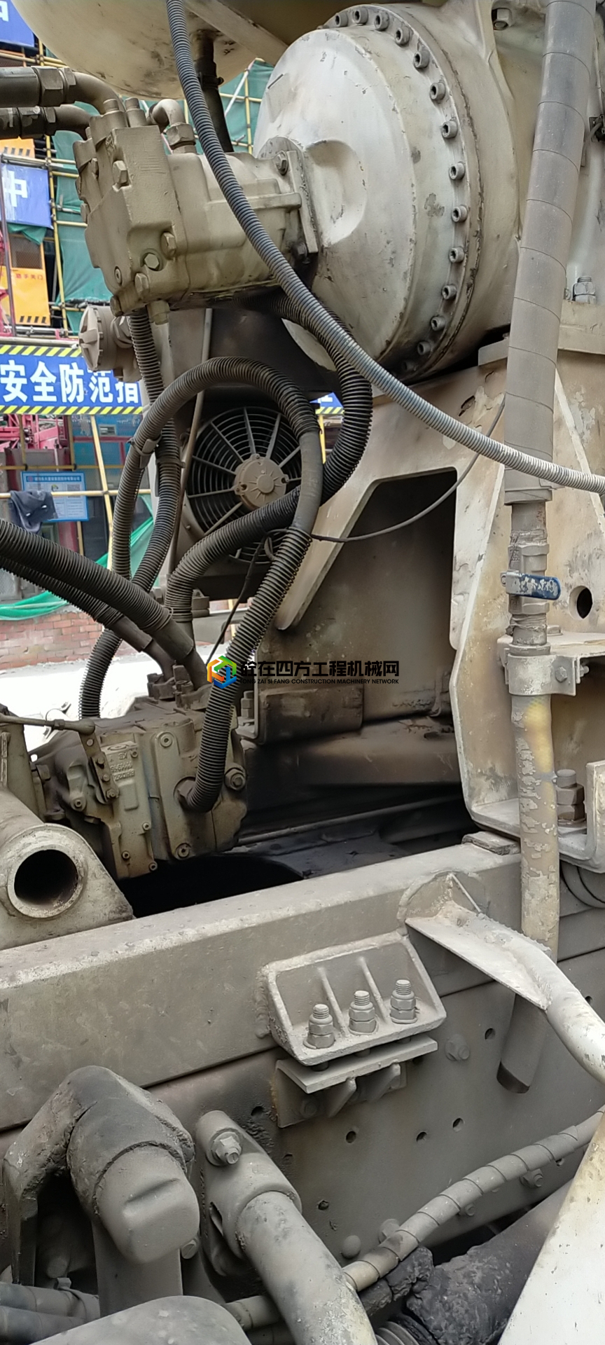 https://images.tongzsf.com/tong/truck_machine/20210420/1607e2d477309e.jpg
