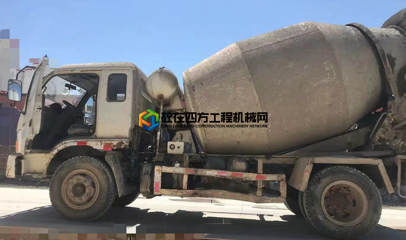 https://images.tongzsf.com/tong/truck_machine/20210420/1607e3b855f9ee.jpg