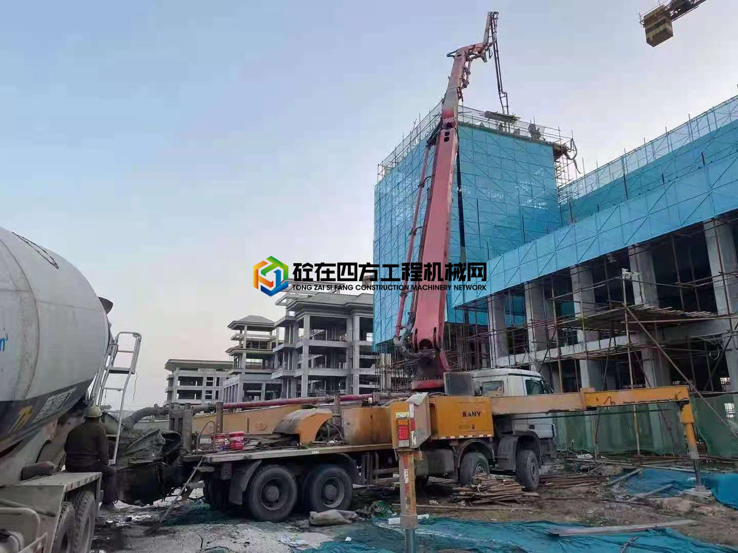 https://images.tongzsf.com/tong/truck_machine/20210421/1607f78e98b07a.jpg