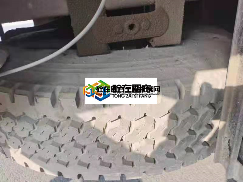 https://images.tongzsf.com/tong/truck_machine/20210421/1607fcd087b4f9.jpg
