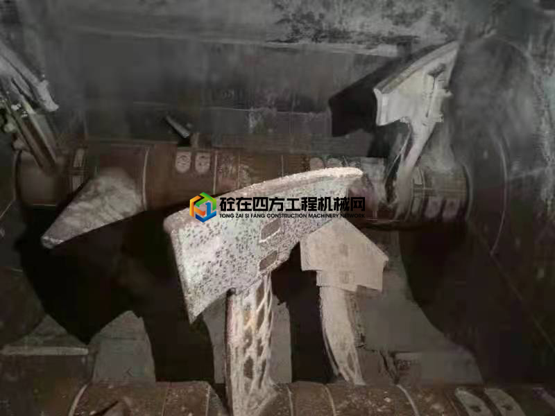 https://images.tongzsf.com/tong/truck_machine/20210421/1607ff8681bd95.jpg