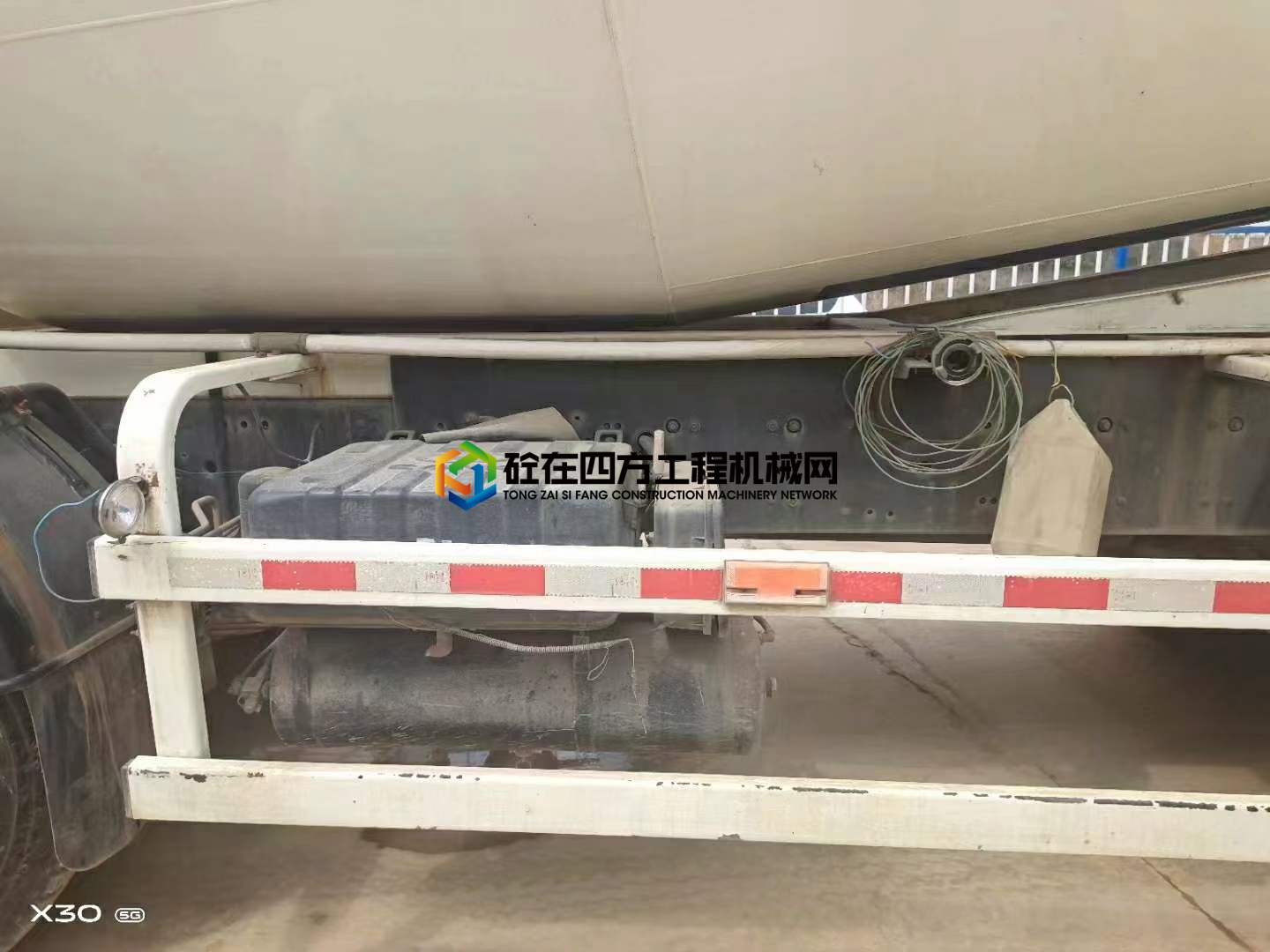 https://images.tongzsf.com/tong/truck_machine/20210422/16080efa55a1d3.jpg