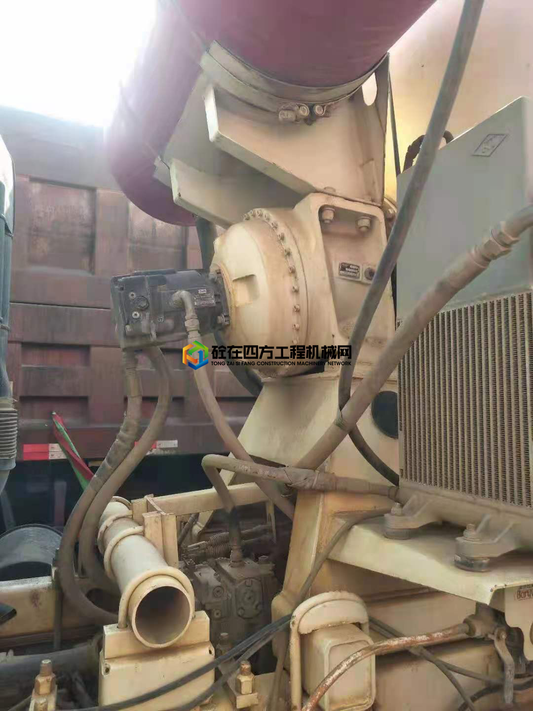 https://images.tongzsf.com/tong/truck_machine/20210422/1608131ab2cacf.jpg