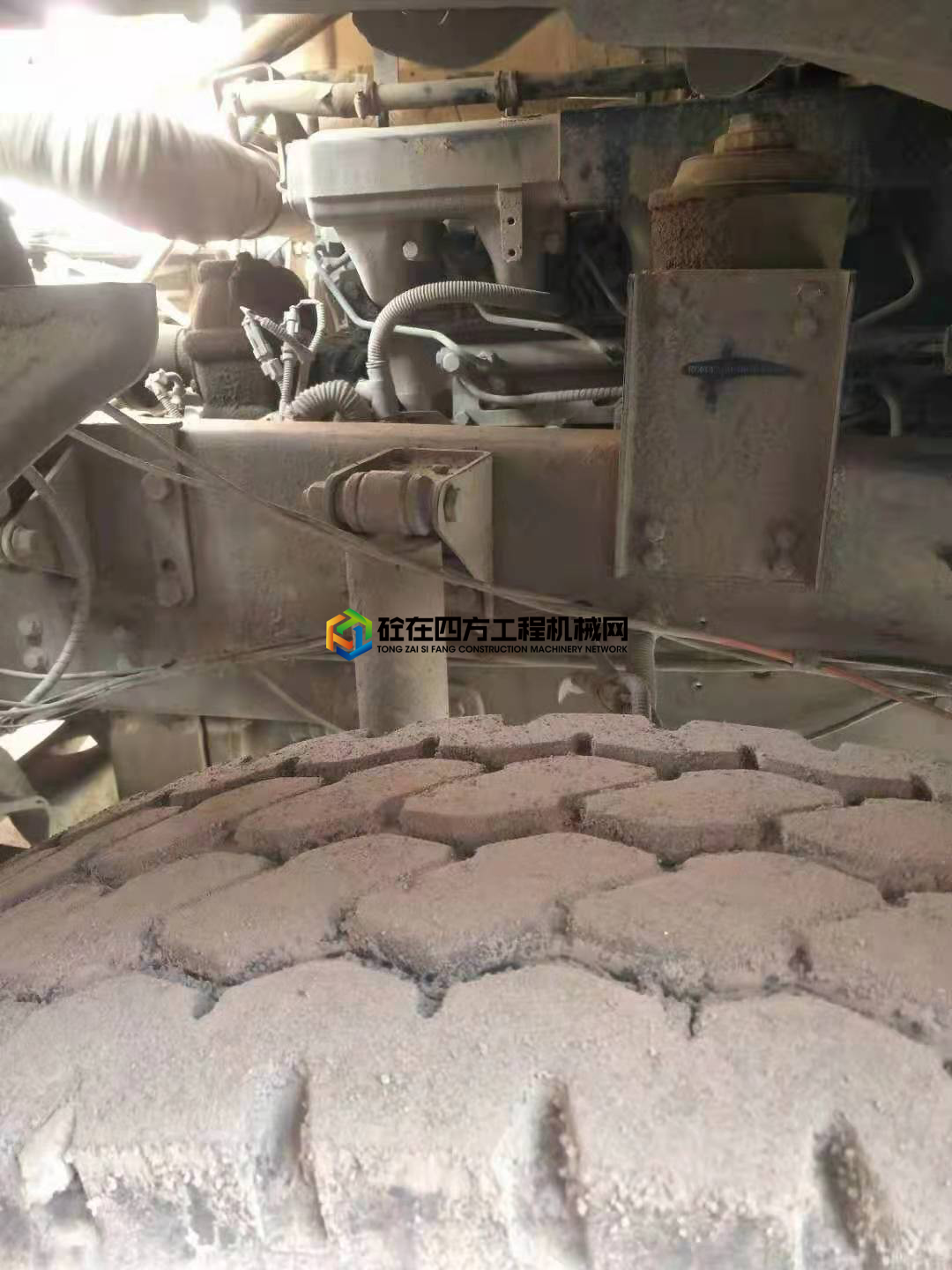 https://images.tongzsf.com/tong/truck_machine/20210422/1608131abe9d29.jpg