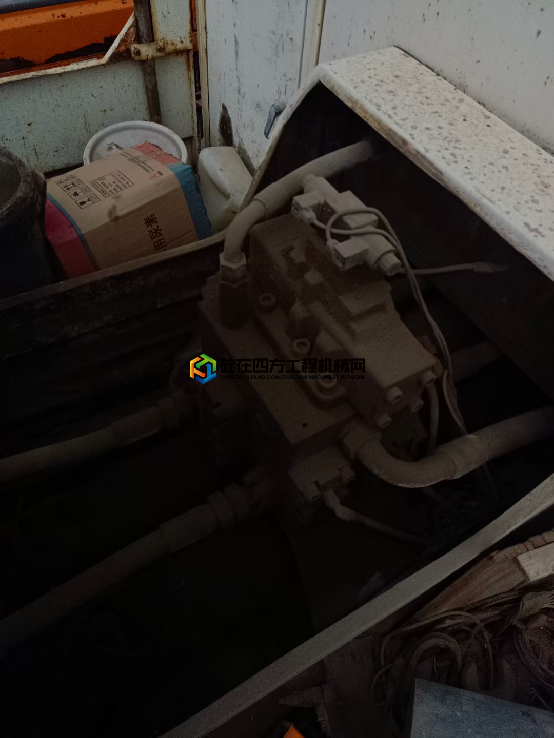 https://images.tongzsf.com/tong/truck_machine/20210422/16081412c9edbe.jpg