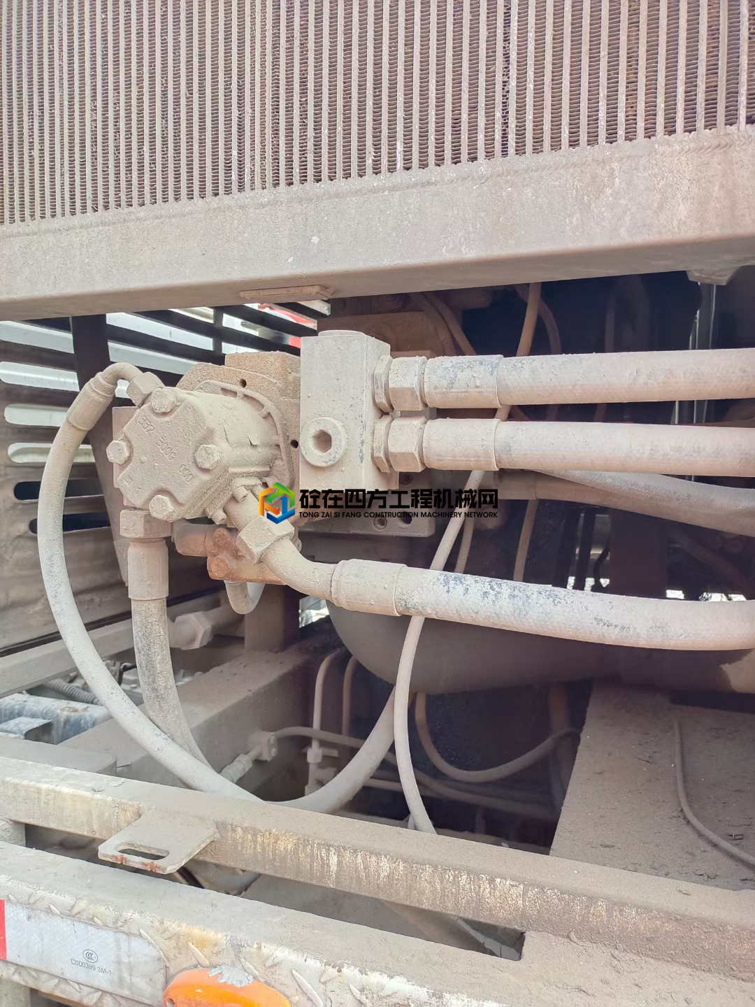 https://images.tongzsf.com/tong/truck_machine/20210422/16081412d6088a.jpg