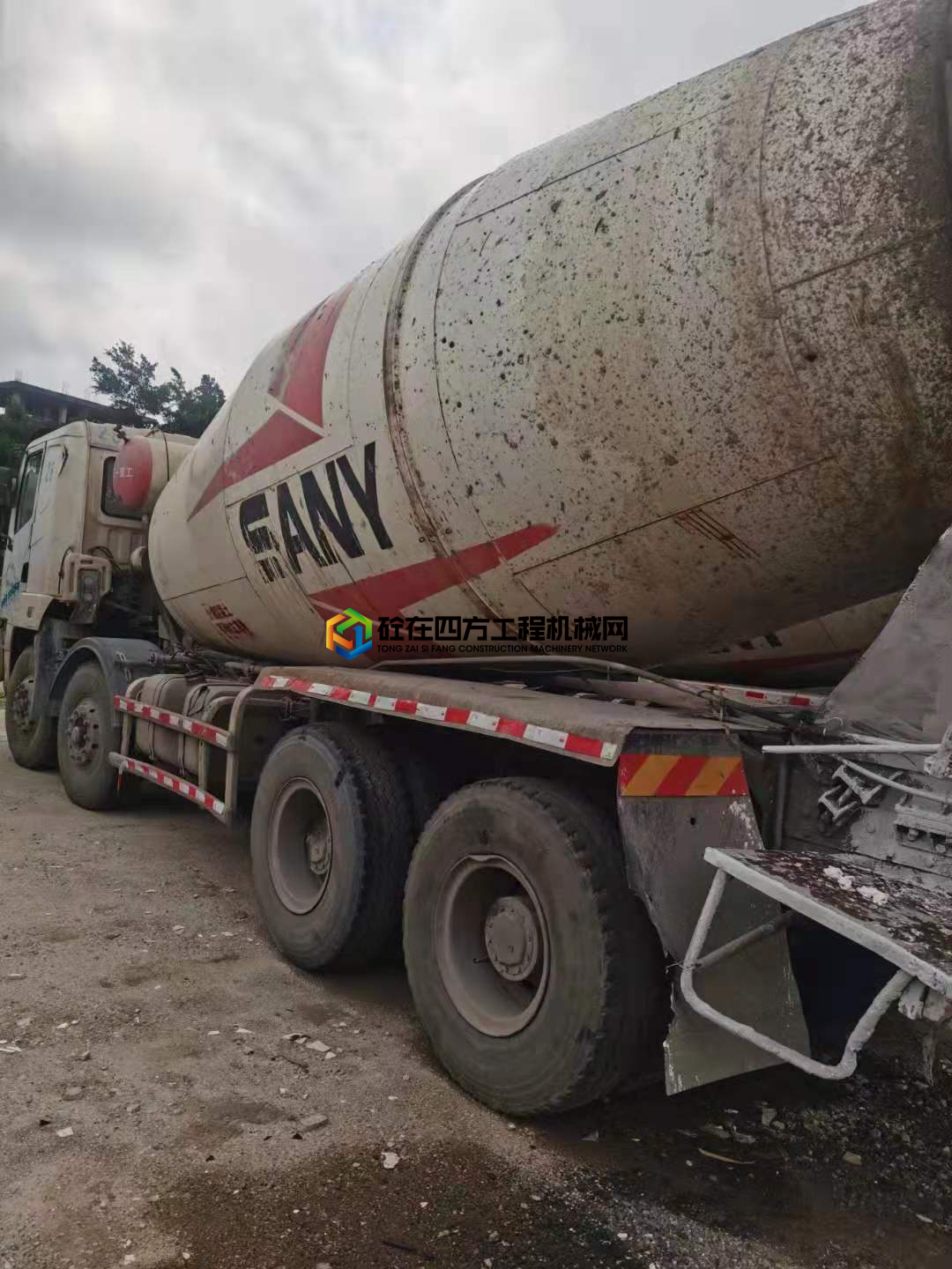 https://images.tongzsf.com/tong/truck_machine/20210423/160821cbe8ce51.jpg