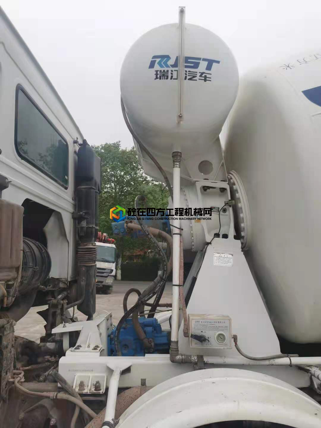 https://images.tongzsf.com/tong/truck_machine/20210423/1608227bc6295a.jpg