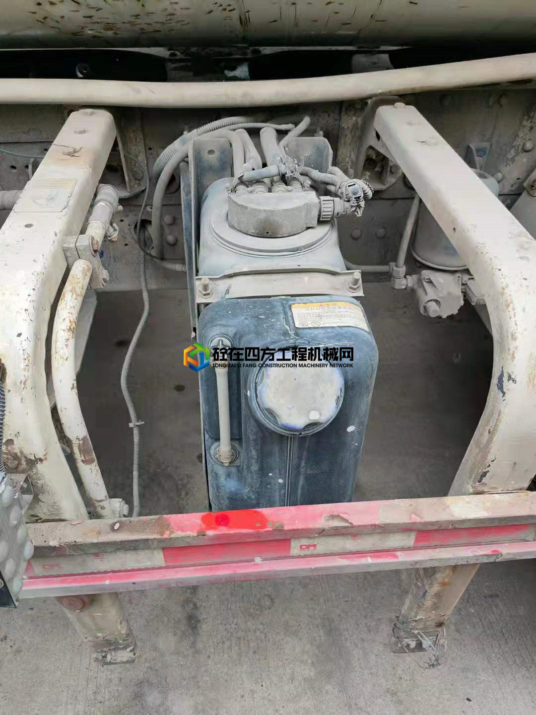 https://images.tongzsf.com/tong/truck_machine/20210424/1608395036997f.jpg