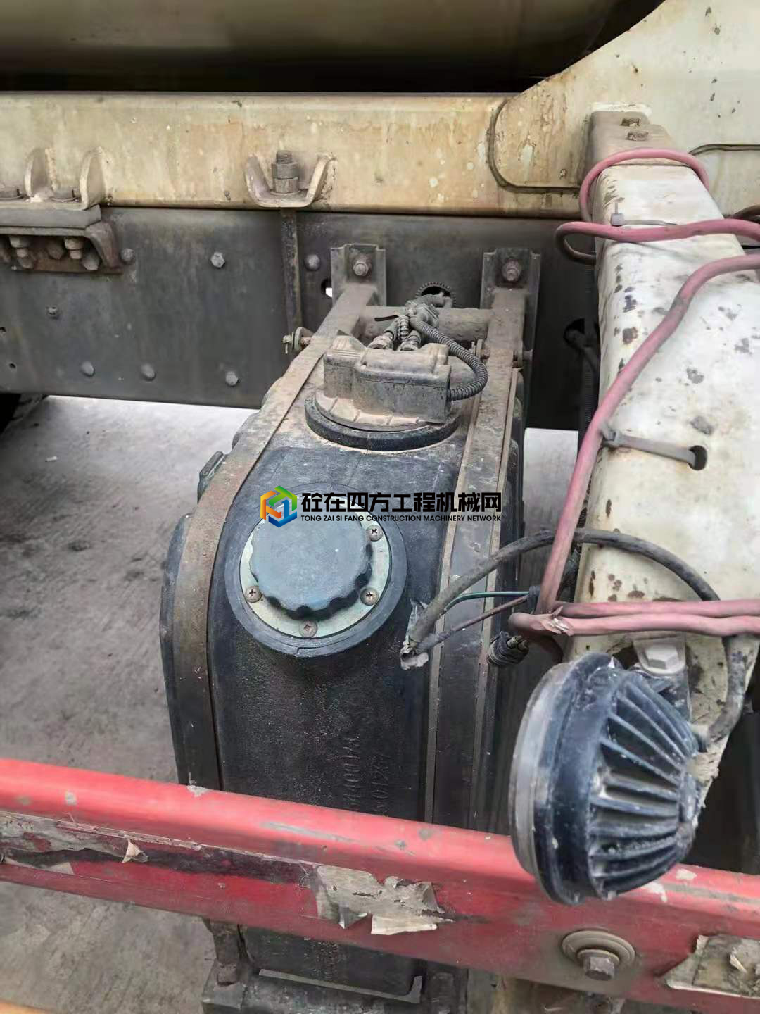 https://images.tongzsf.com/tong/truck_machine/20210425/16085021eeede7.jpg