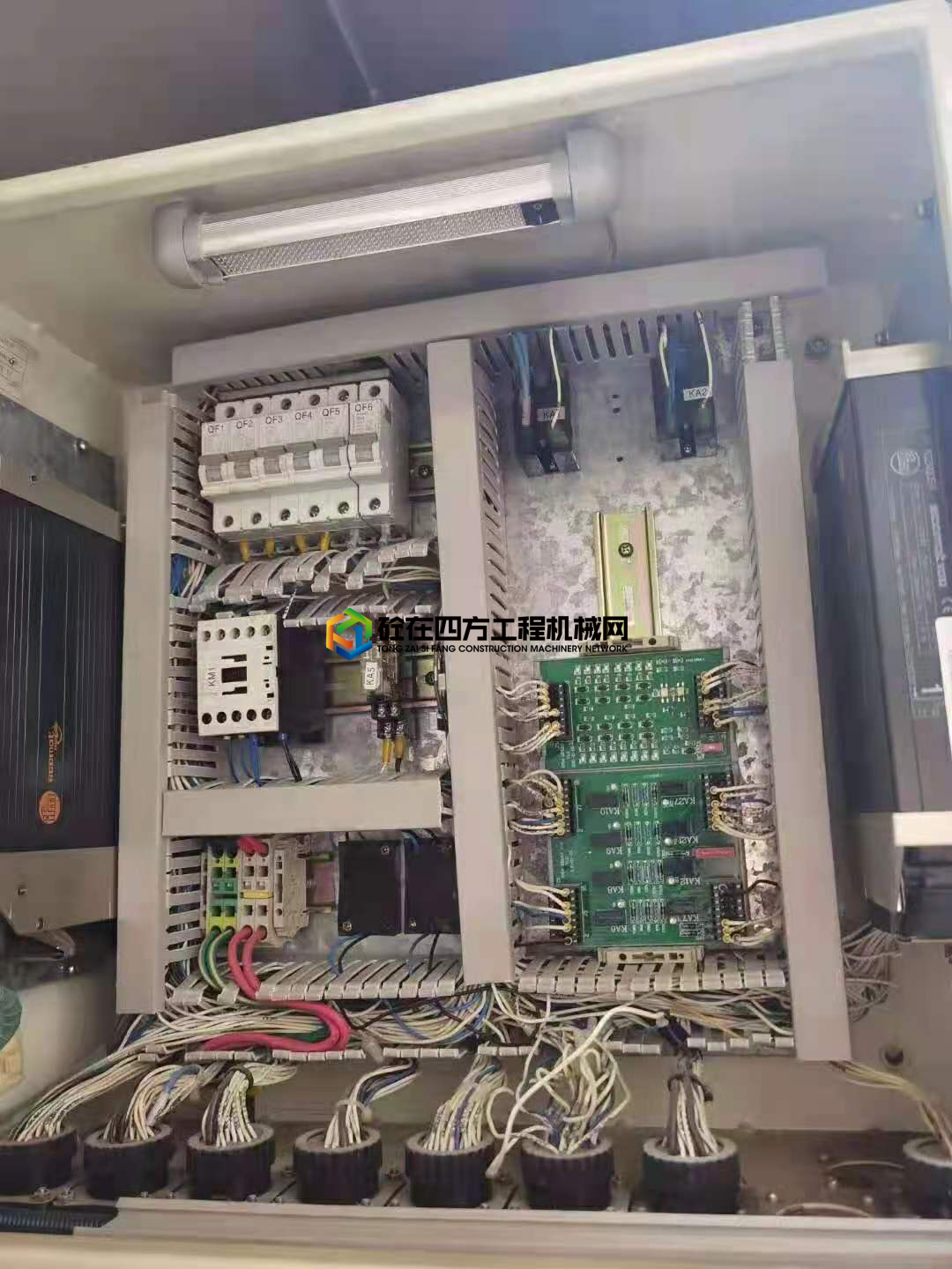 https://images.tongzsf.com/tong/truck_machine/20210426/160861d9437831.jpg