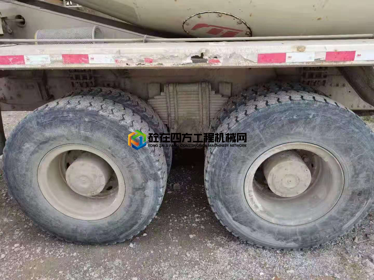 https://images.tongzsf.com/tong/truck_machine/20210426/1608631c8c2668.jpg