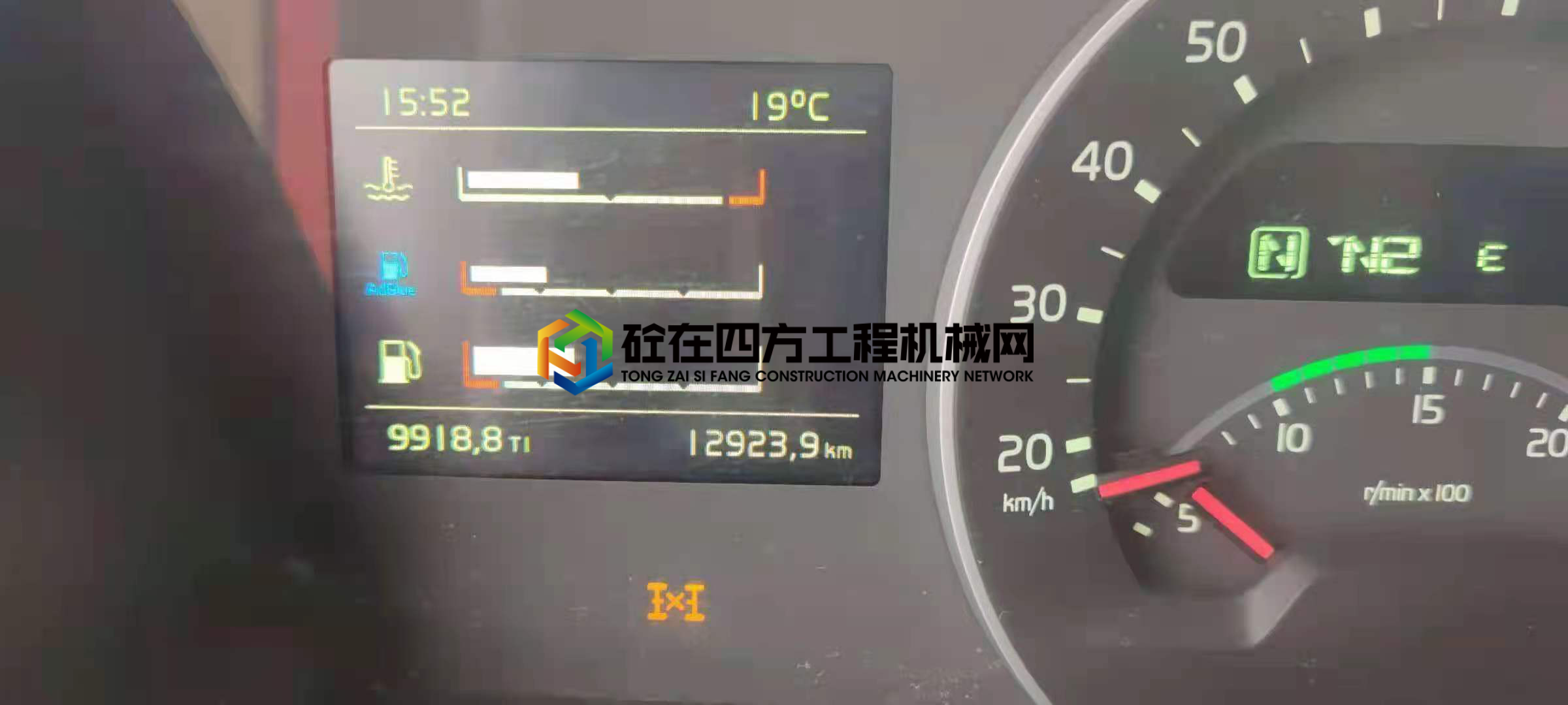 https://images.tongzsf.com/tong/truck_machine/20210426/1608660b633bad.jpg