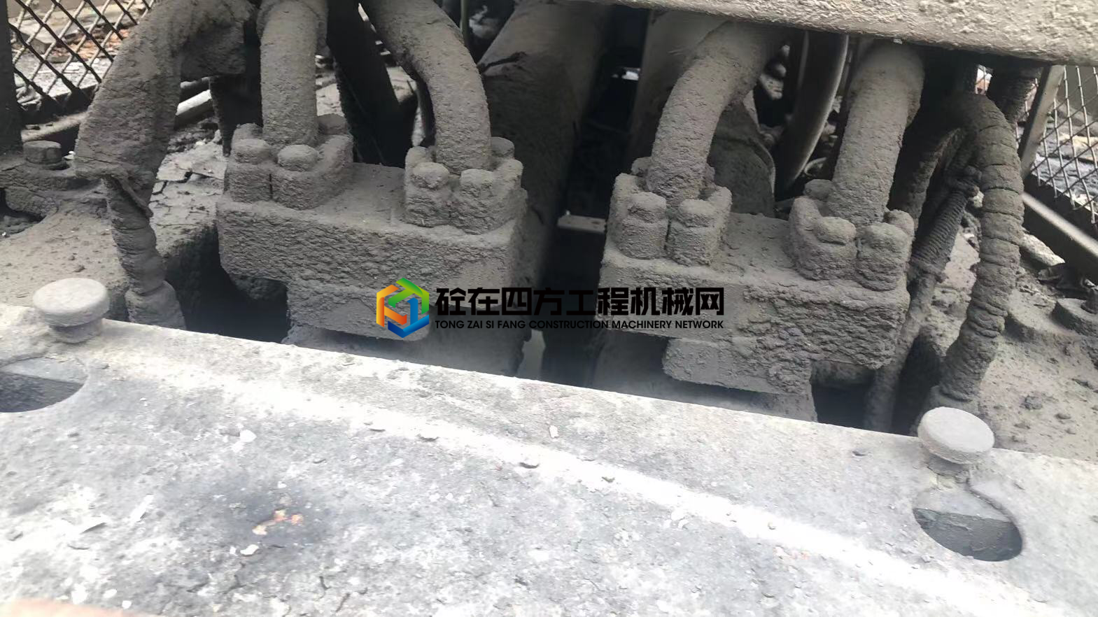 https://images.tongzsf.com/tong/truck_machine/20210426/16086672e3b709.jpg