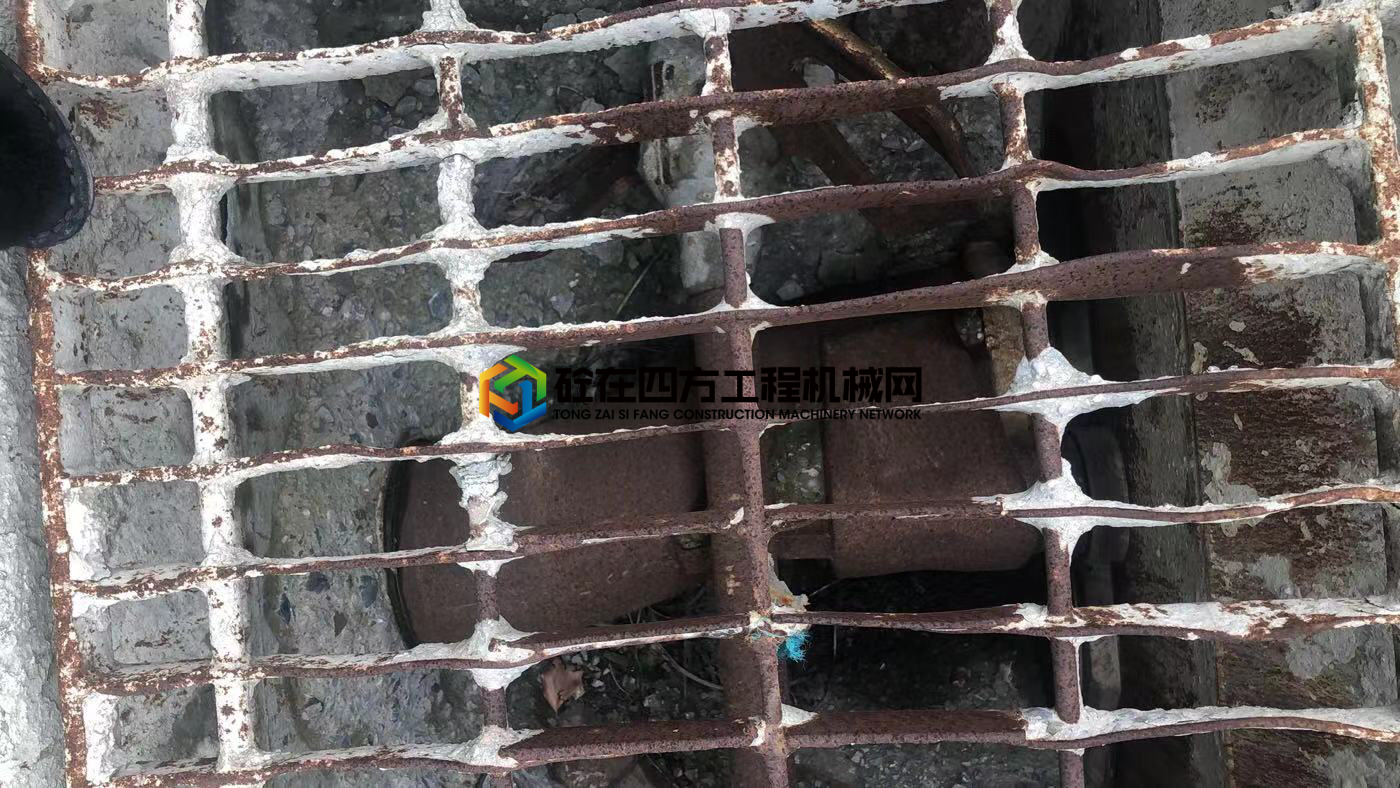 https://images.tongzsf.com/tong/truck_machine/20210426/16086672f9ff31.jpg