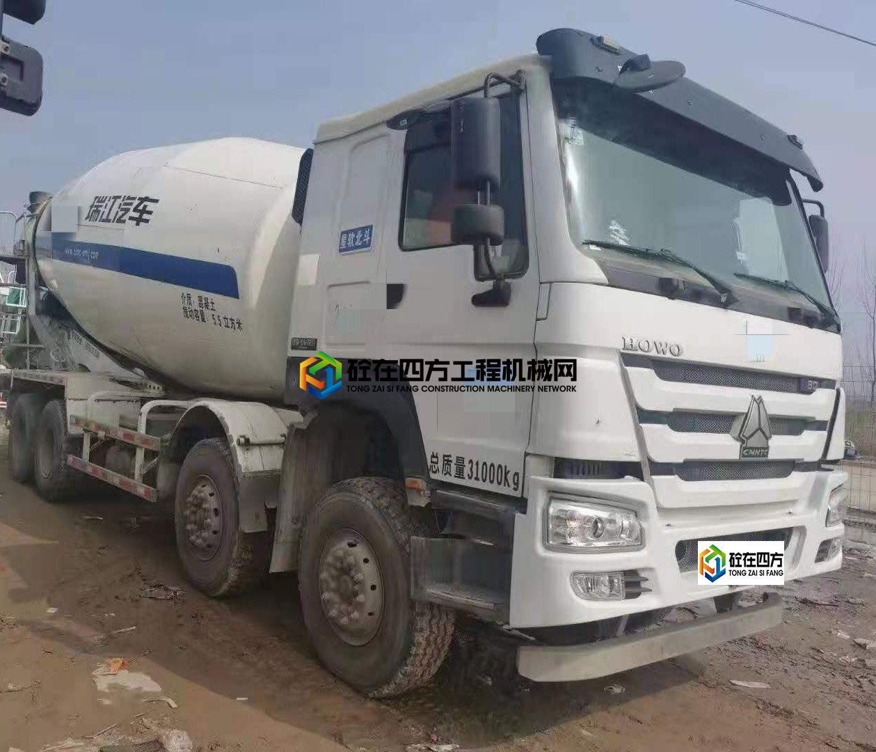 https://images.tongzsf.com/tong/truck_machine/20210426/16086904f29d43.jpg