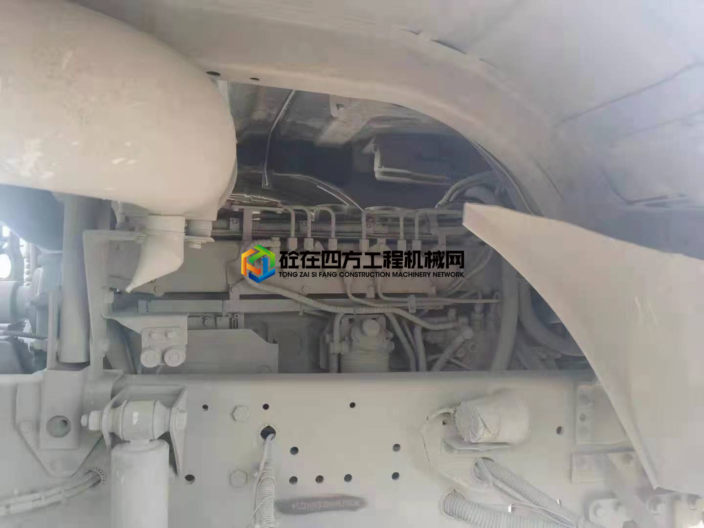 https://images.tongzsf.com/tong/truck_machine/20210426/1608690510af26.jpg