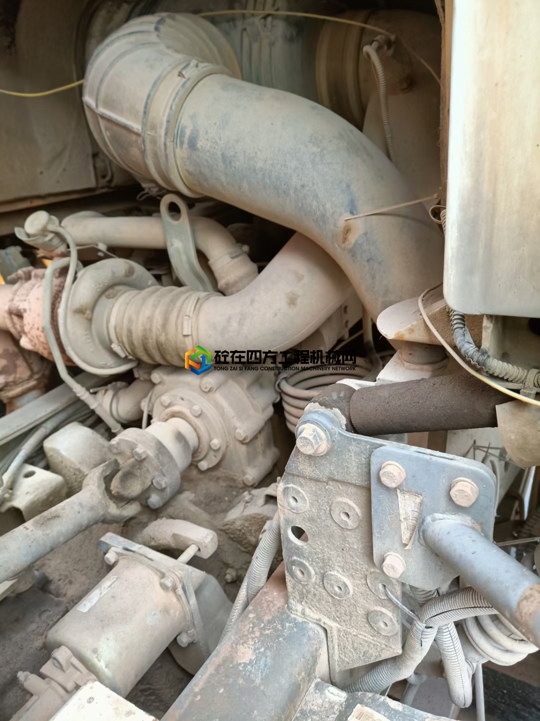 https://images.tongzsf.com/tong/truck_machine/20210427/160877a1fd85cb.jpg