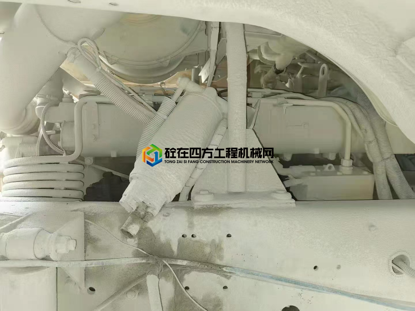 https://images.tongzsf.com/tong/truck_machine/20210427/16087b96f8f511.jpg