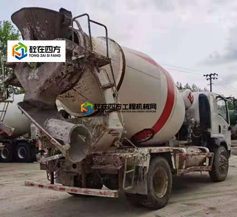 https://images.tongzsf.com/tong/truck_machine/20210428/16088b7ca2111b.jpg