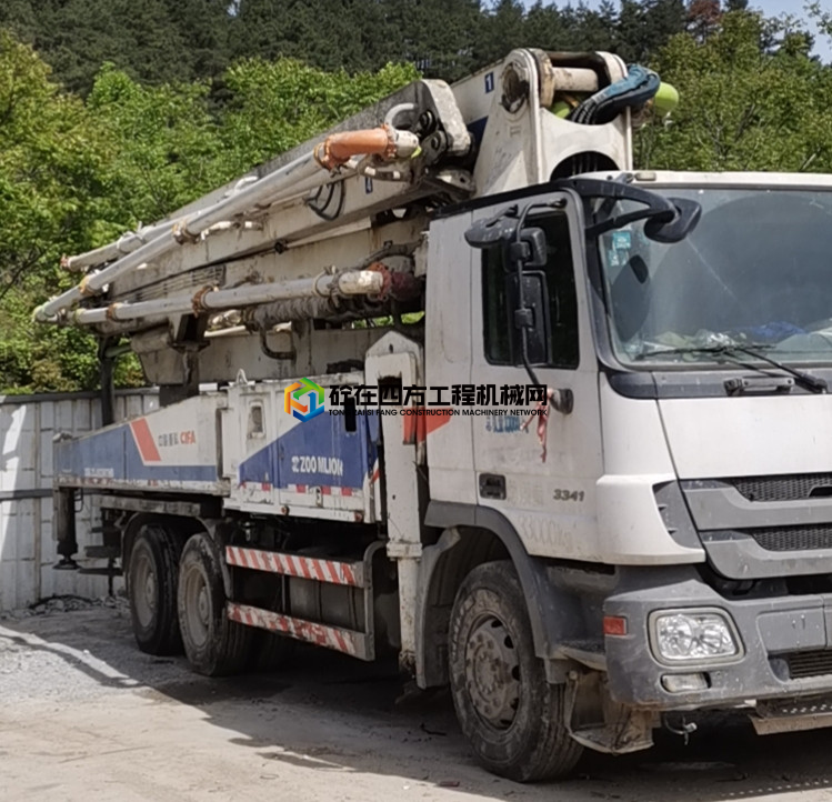 https://images.tongzsf.com/tong/truck_machine/20210428/16088c5bd9155f.jpg