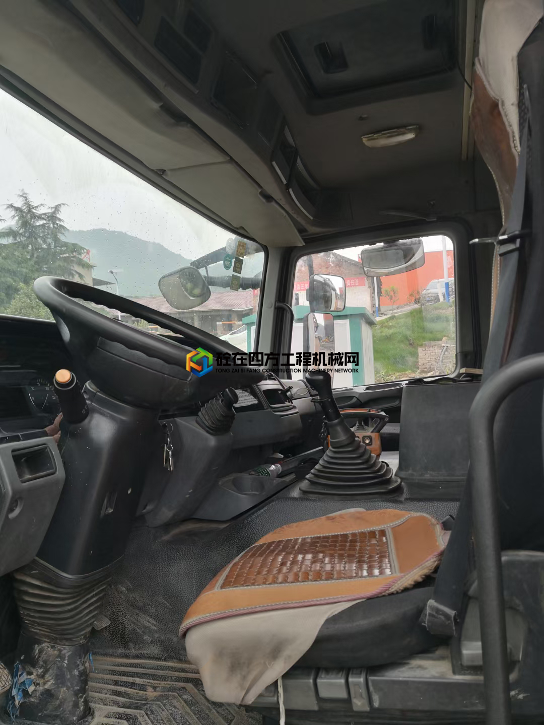 https://images.tongzsf.com/tong/truck_machine/20210428/16088cd8196a90.jpg