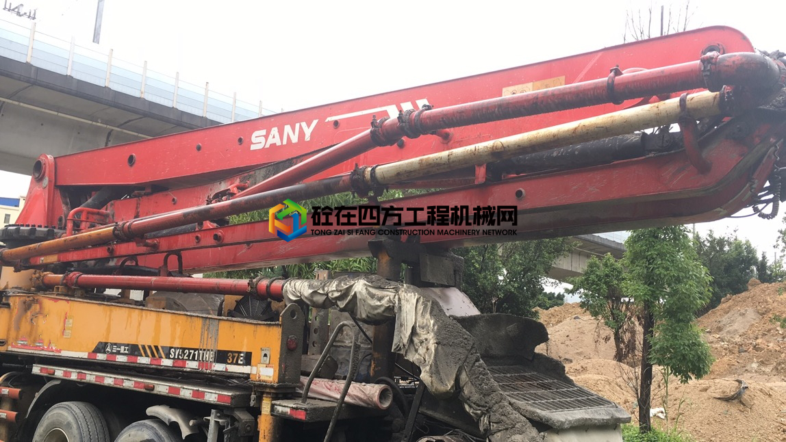 https://images.tongzsf.com/tong/truck_machine/20210428/1608902ff59945.jpg
