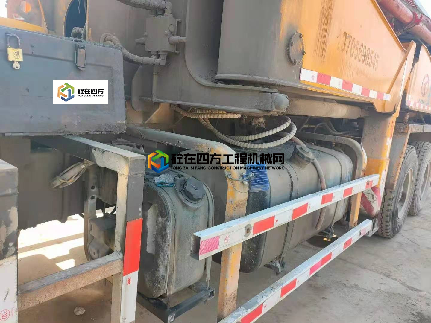https://images.tongzsf.com/tong/truck_machine/20210429/1608a2cabd0f60.jpg
