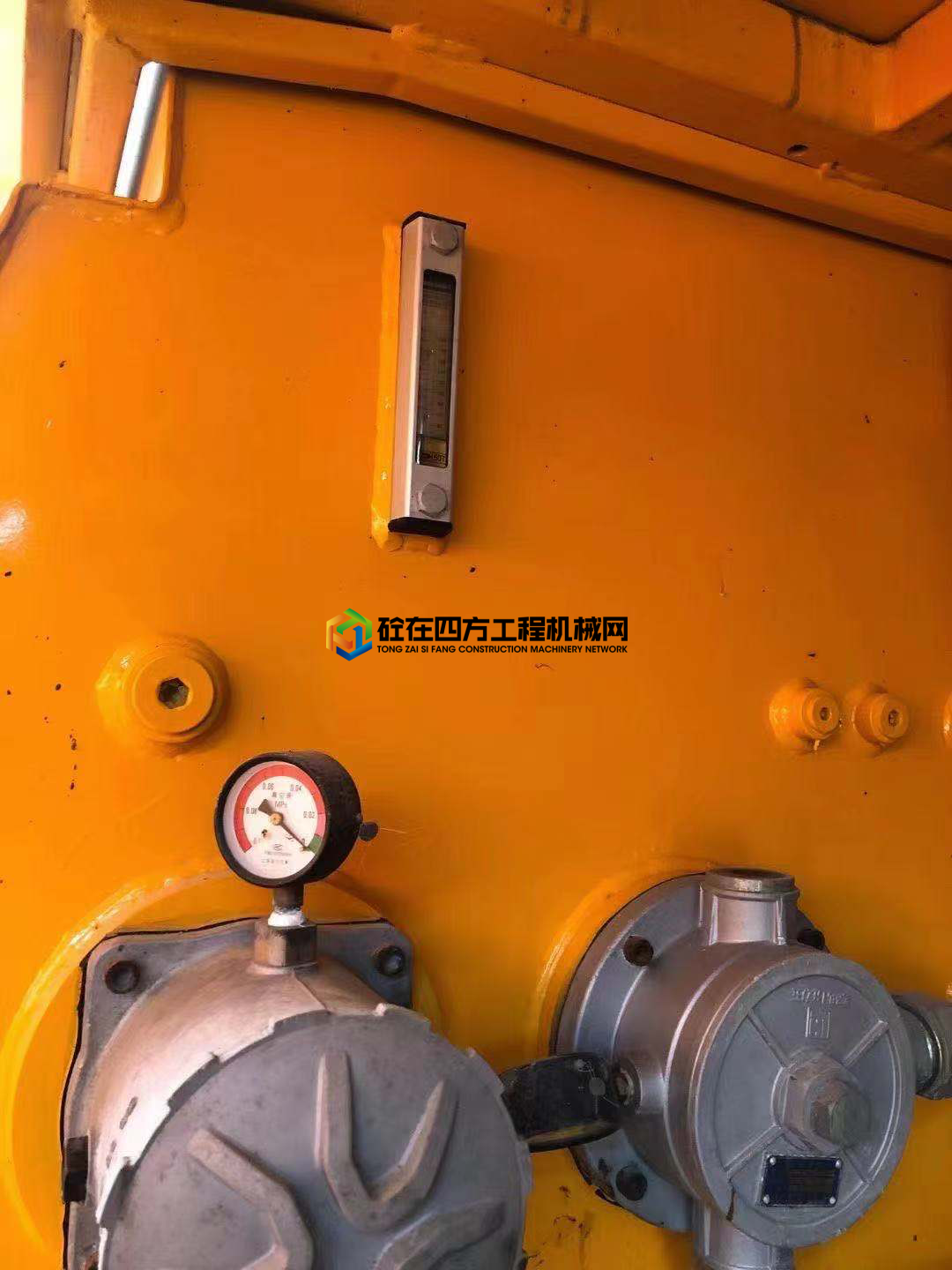 https://images.tongzsf.com/tong/truck_machine/20210429/1608a550439fd2.jpg