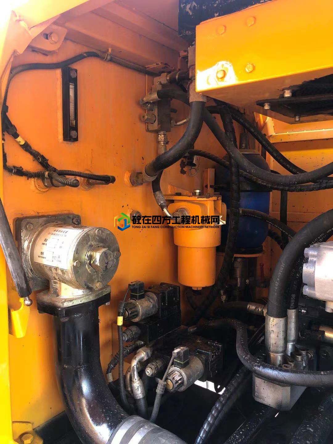 https://images.tongzsf.com/tong/truck_machine/20210429/1608a5683c0c48.jpg